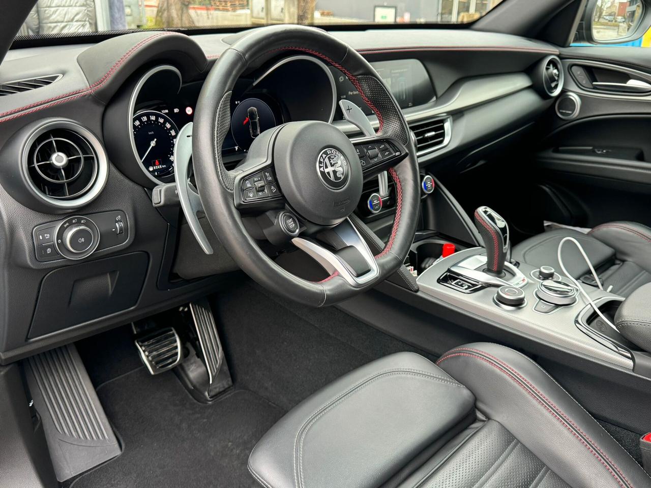 Alfa Romeo Stelvio 210CV Q4 COMPETIZIONE