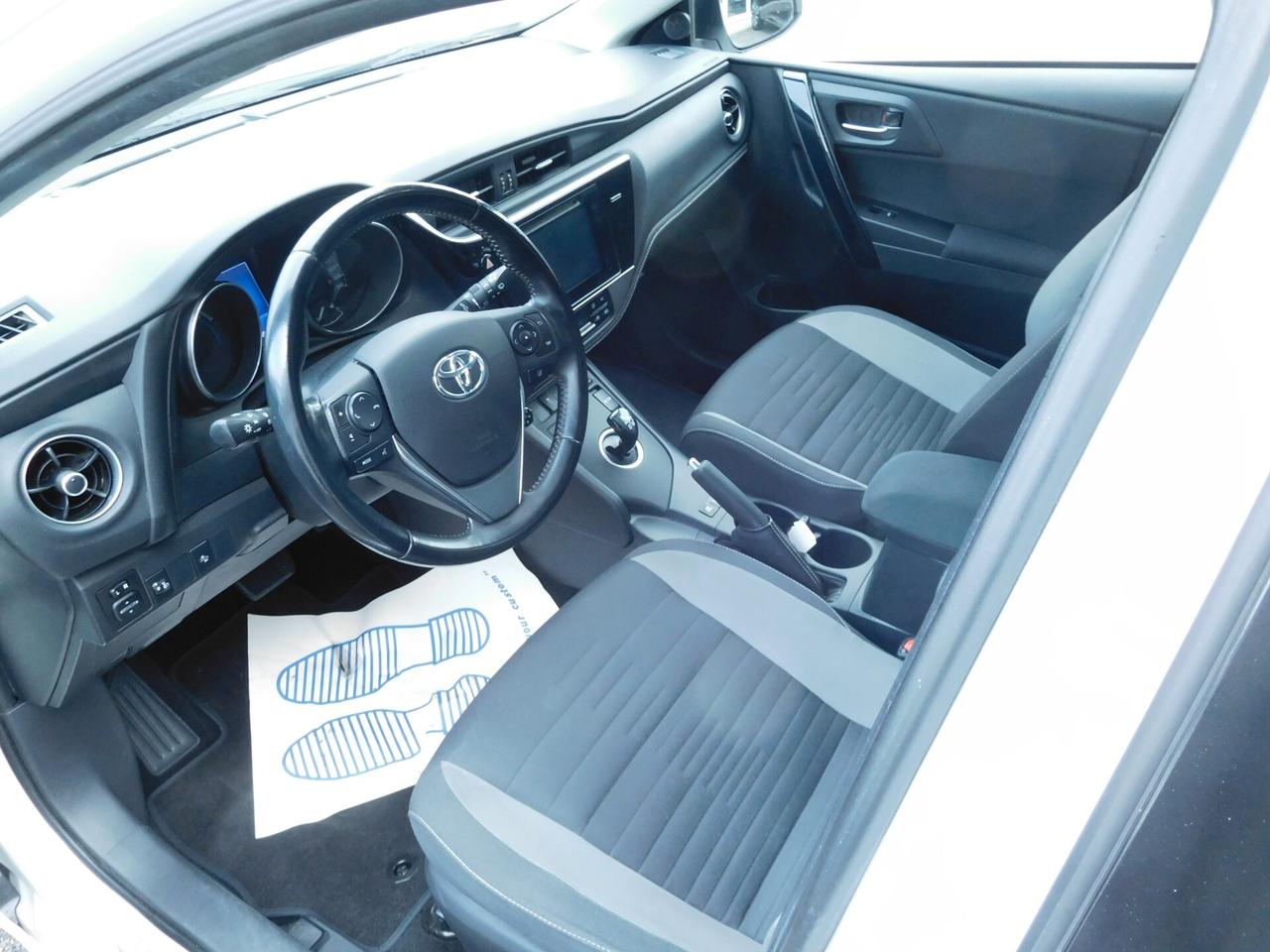 Toyota Auris Touring Sports 1.8 Hybrid Active