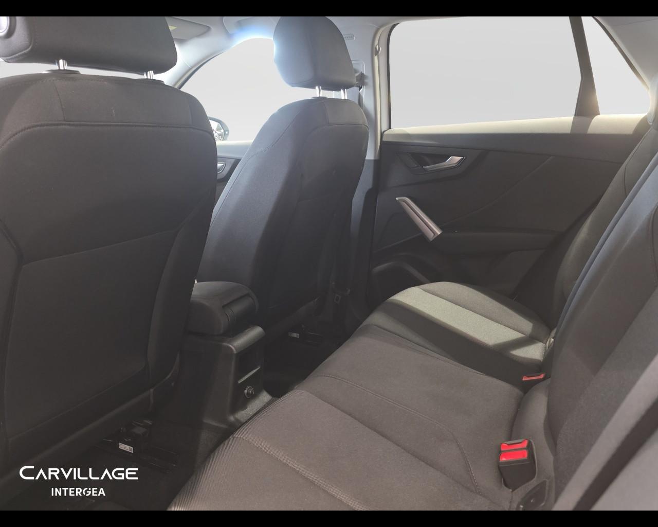 AUDI Q2 35 1.5 tfsi Business