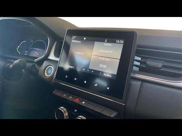 Renault Captur 1.6 E-TECH Hybrid Intens Auto 145cv