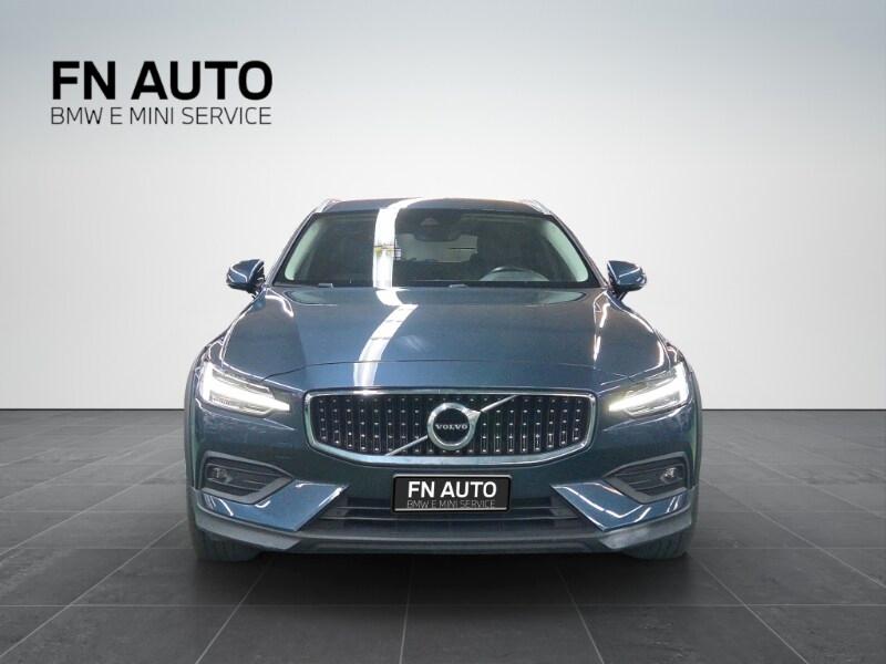 VOLVO V60 CC (2018-2024) V60 Cross Country B5 A...