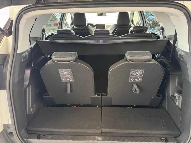 PEUGEOT 5008 BlueHDi 130 S&S Allure