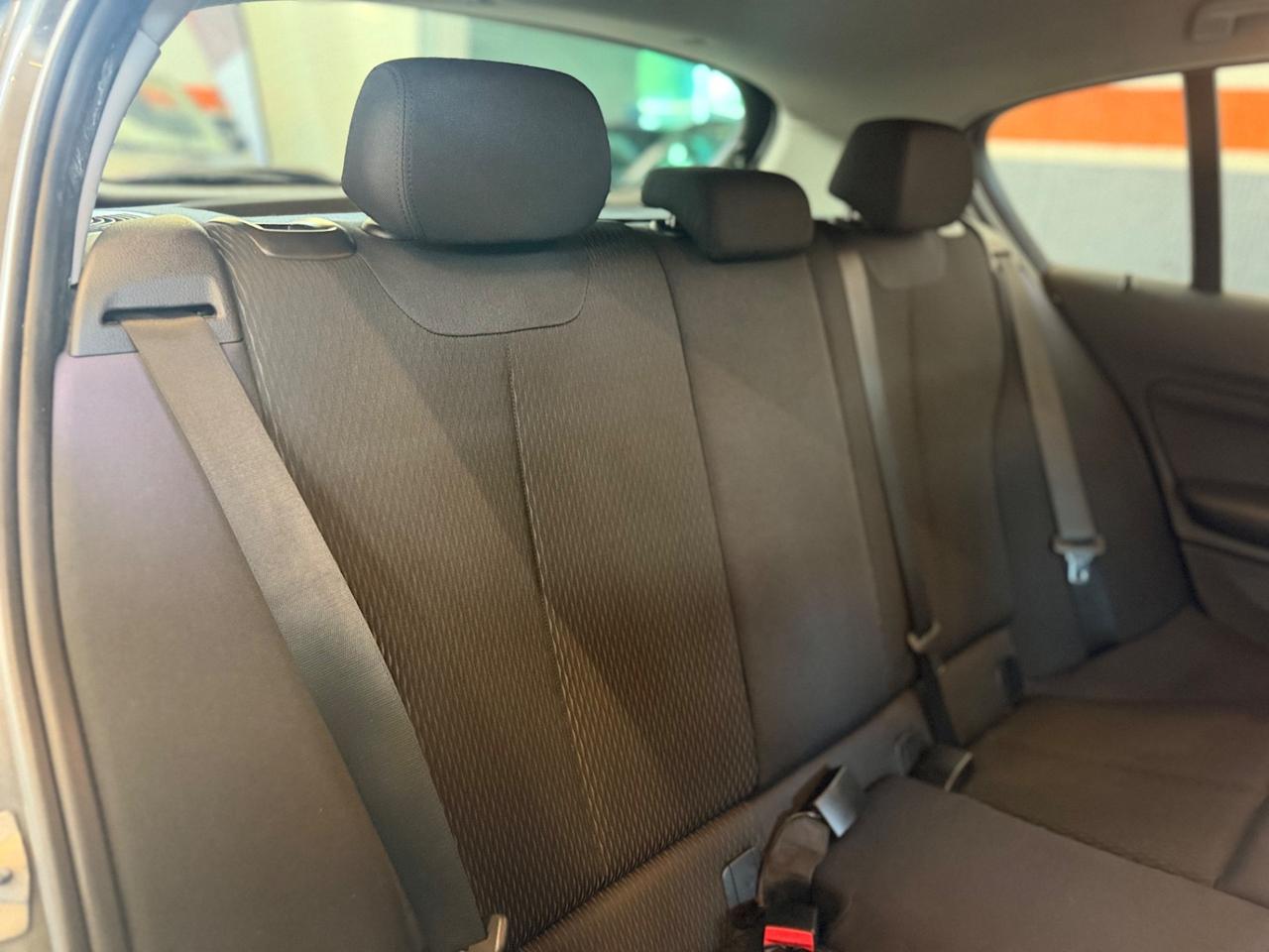 Bmw 116 116d 5p. Sport AUTOMATICO NEOPATENTATI