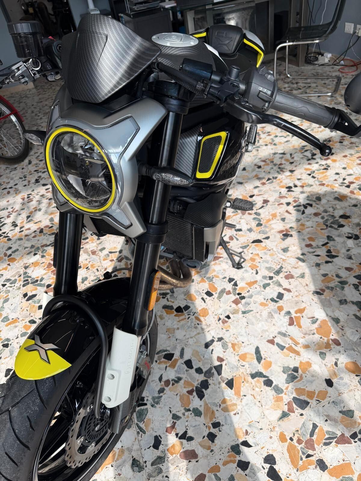 Cf Moto 700CL-X Sport