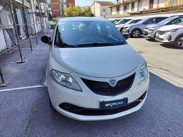 Lancia Ypsilon 1.2 69 CV 5 porte S&S Gold