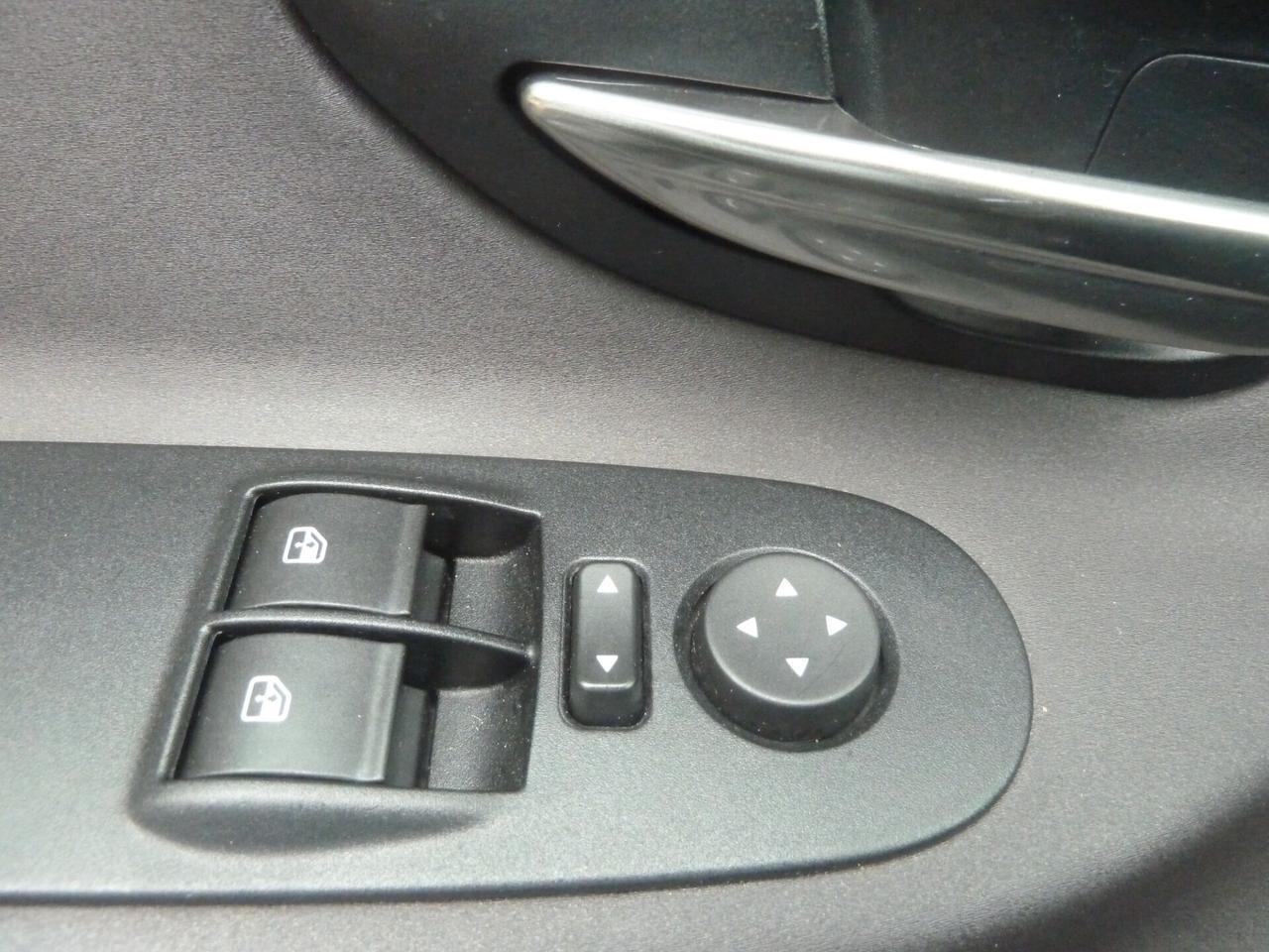 Lancia Ypsilon 1.2 69 CV 5p. GPL OK Neopatentati