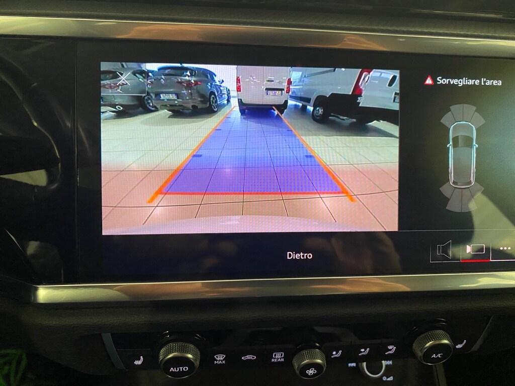 Audi Q3 35 2.0 TDI Business S tronic - PROMO