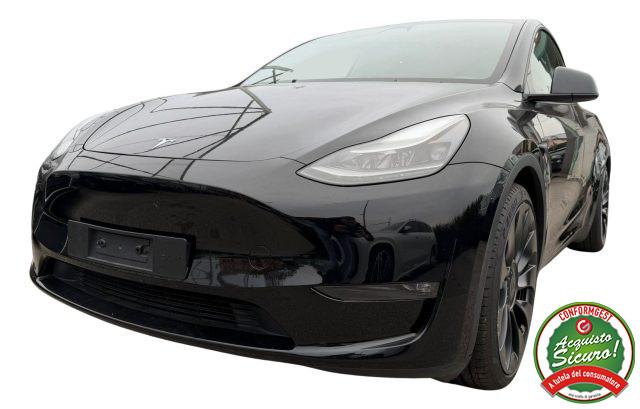 TESLA Model Y Performance AWD IN ARRRIVO