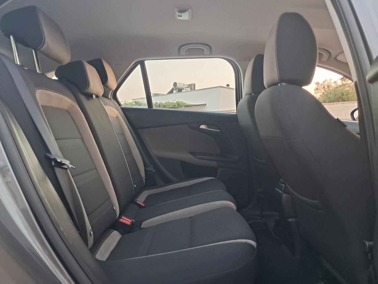 Fiat Tipo 1.6Mtj 120cv-Lounge*NAVI*LED*CRUISE