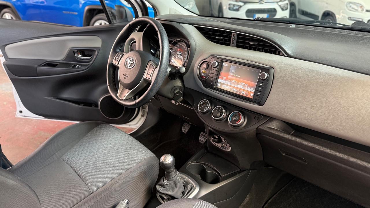 Toyota Yaris GPL LOUNGE
