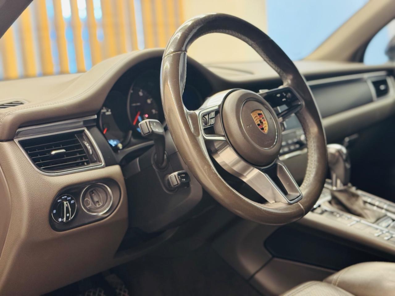 Porsche Macan 2.0 250 CV NO SUPERBOLLO FULL OPTIONALS GANCIOTRAINO PERMUTE