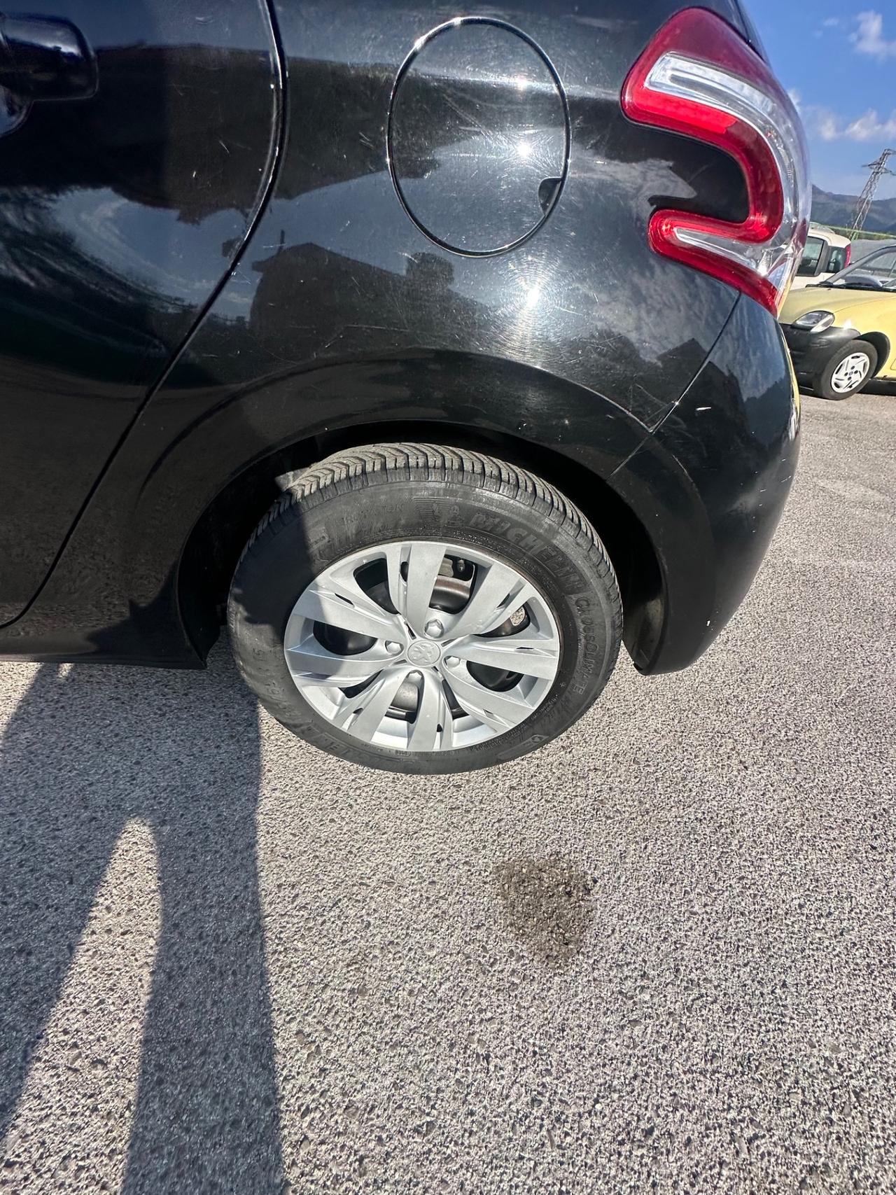 Peugeot 208 1.2 VTi 82 CV 5 porte Access