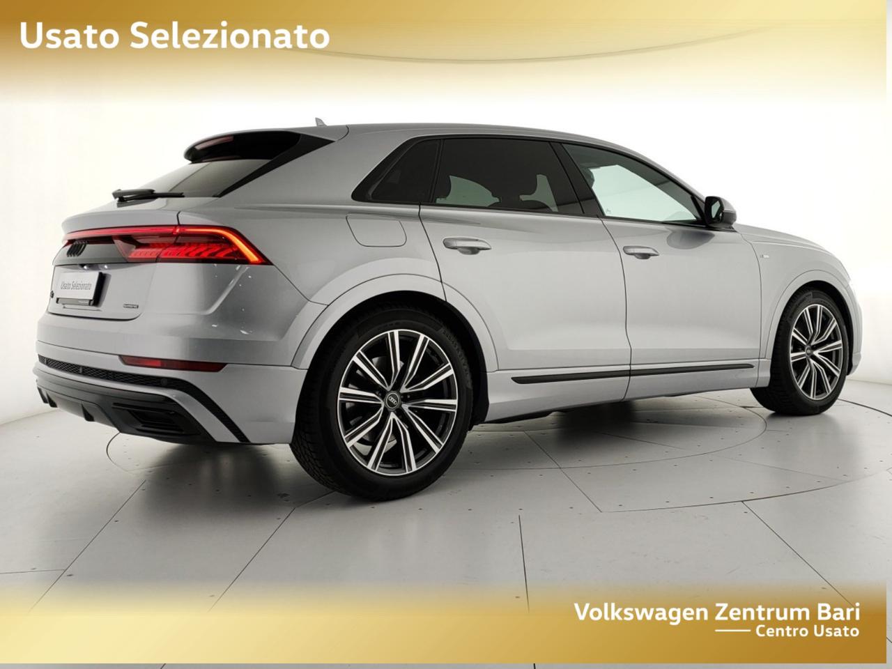 Audi Q8 50 3.0 tdi mhev quattro tiptronic