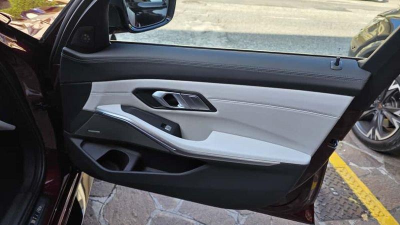BMW M3 Touring M3 Competition xDrive Touring auto CARBON PACK