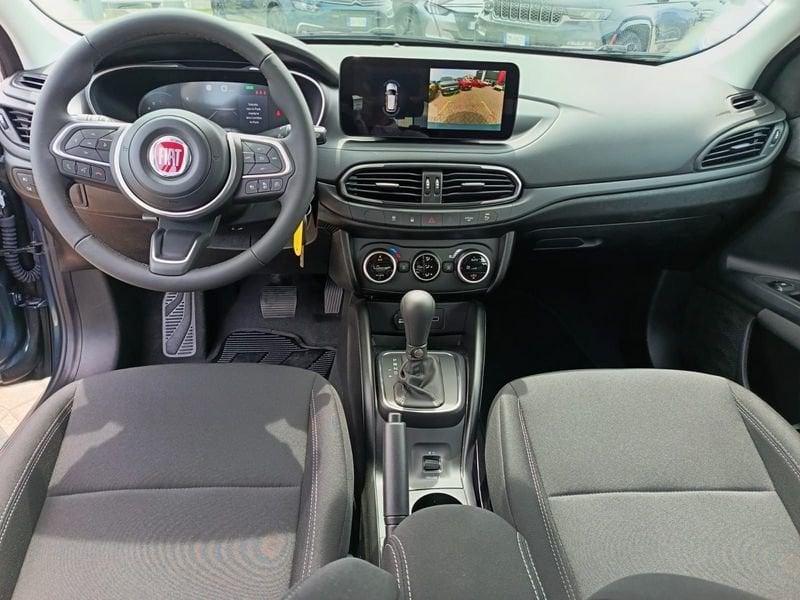 FIAT Tipo 1.5 Hybrid DCT SW Cross