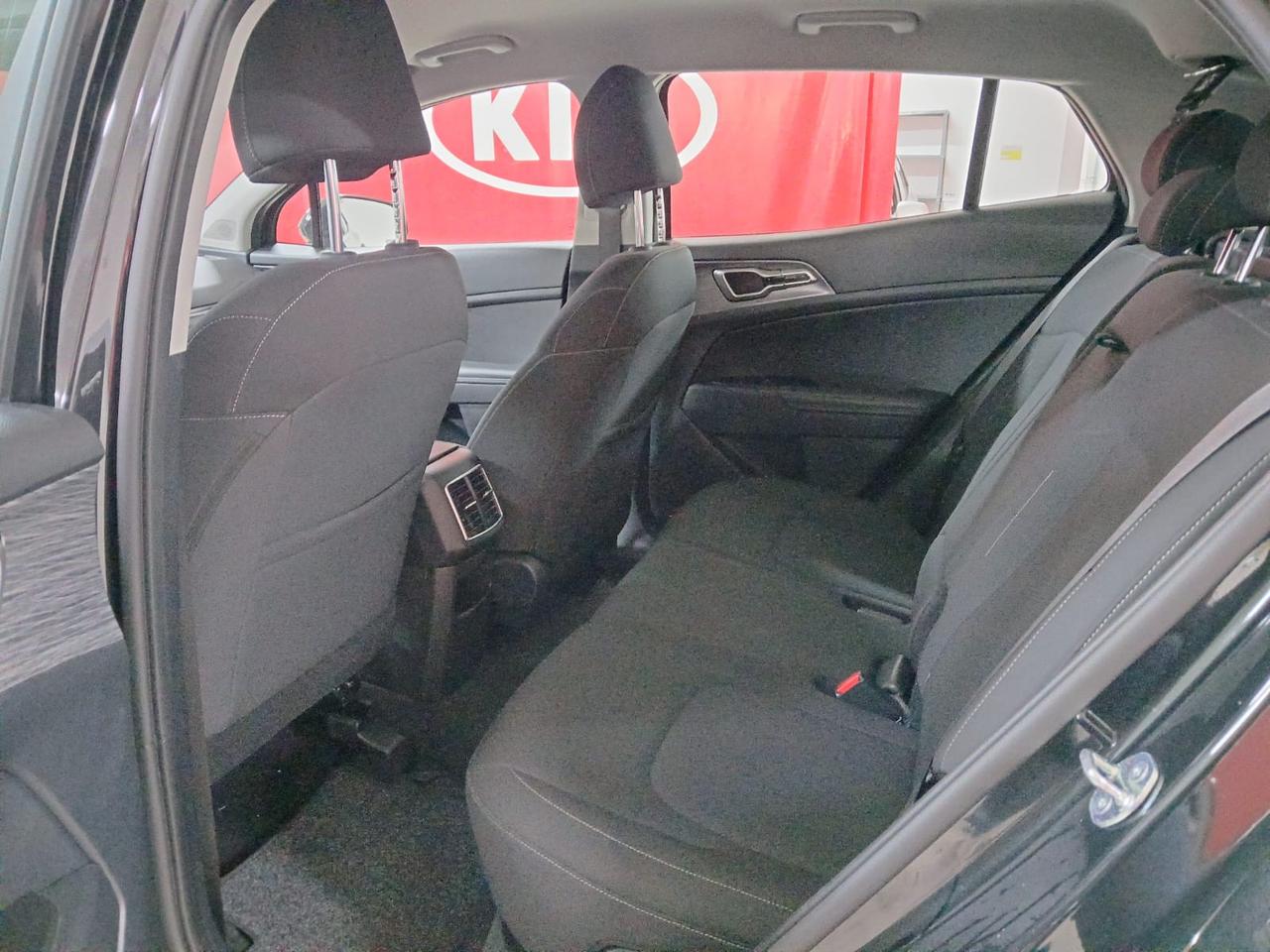 KIA Sportage V 2022 - Sportage 1.6 crdi mhev Business dct