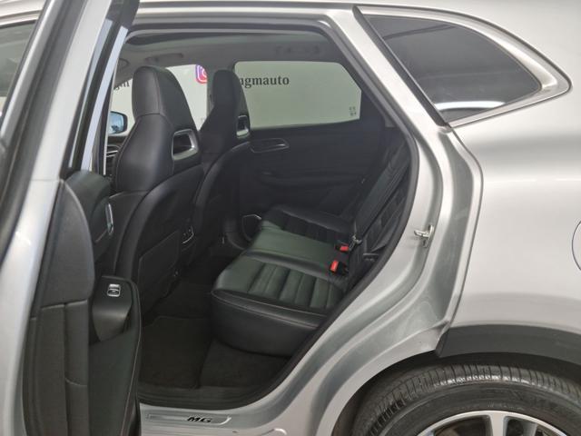 MG EHS Plug-in Hybrid Luxury