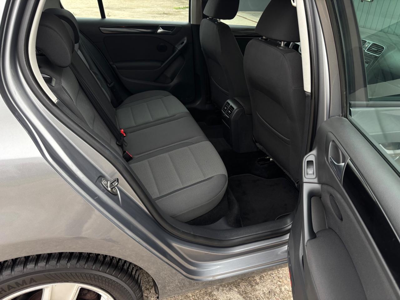 Volkswagen Golf 1.6 TDI. Garanzia 12 mesi