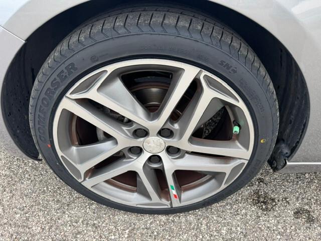 Peugeot 308 BlueHDi 120 S&S EAT6 SW Allure