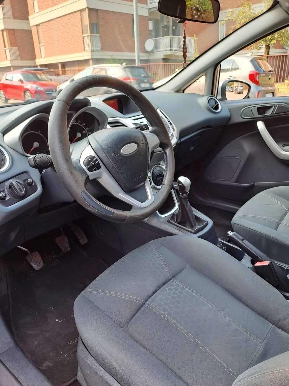 Ford Fiesta 1.4 TDCi 5p. Titanium