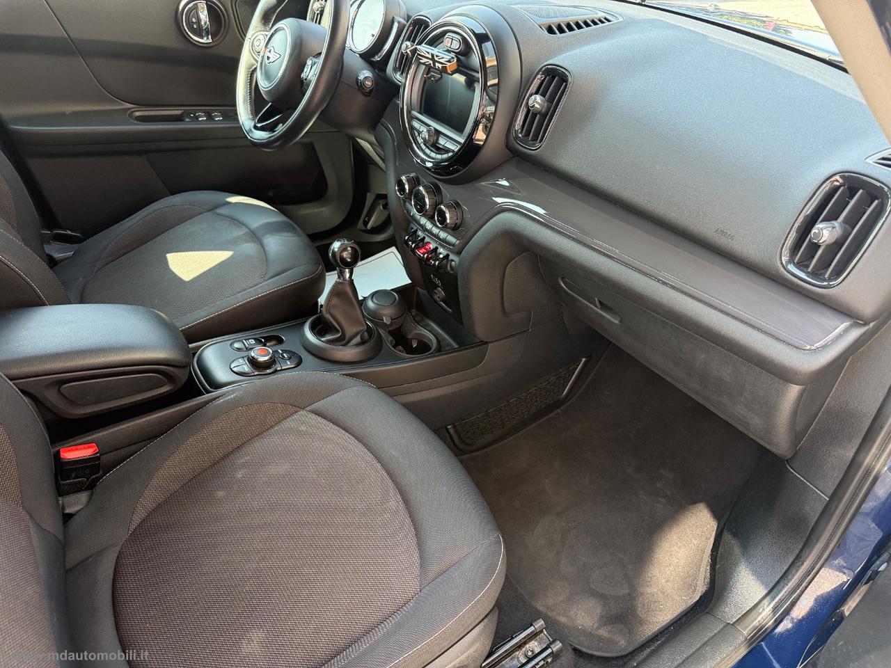 MINI Mini One D Business Countryman SOLO KM.87000