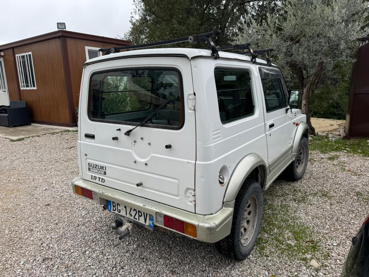 Suzuki Samurai 1.9 TD GANCIO TRAINO