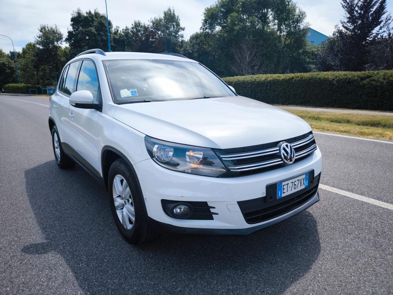 VOLKSWAGEN TIGUAN 1,4 TSI BENZINA 122 CV-OK NEOPATENTATI-GANCIO TRAINO