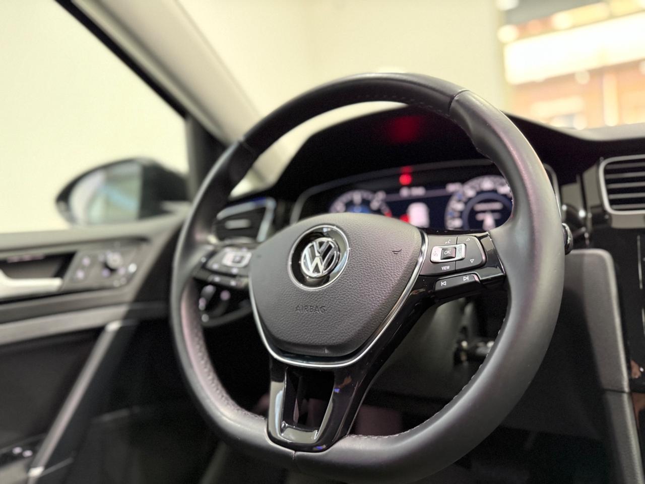 Volkswagen Golf 1.6 TDI 115 CV DSG Execut. *COCKPIT