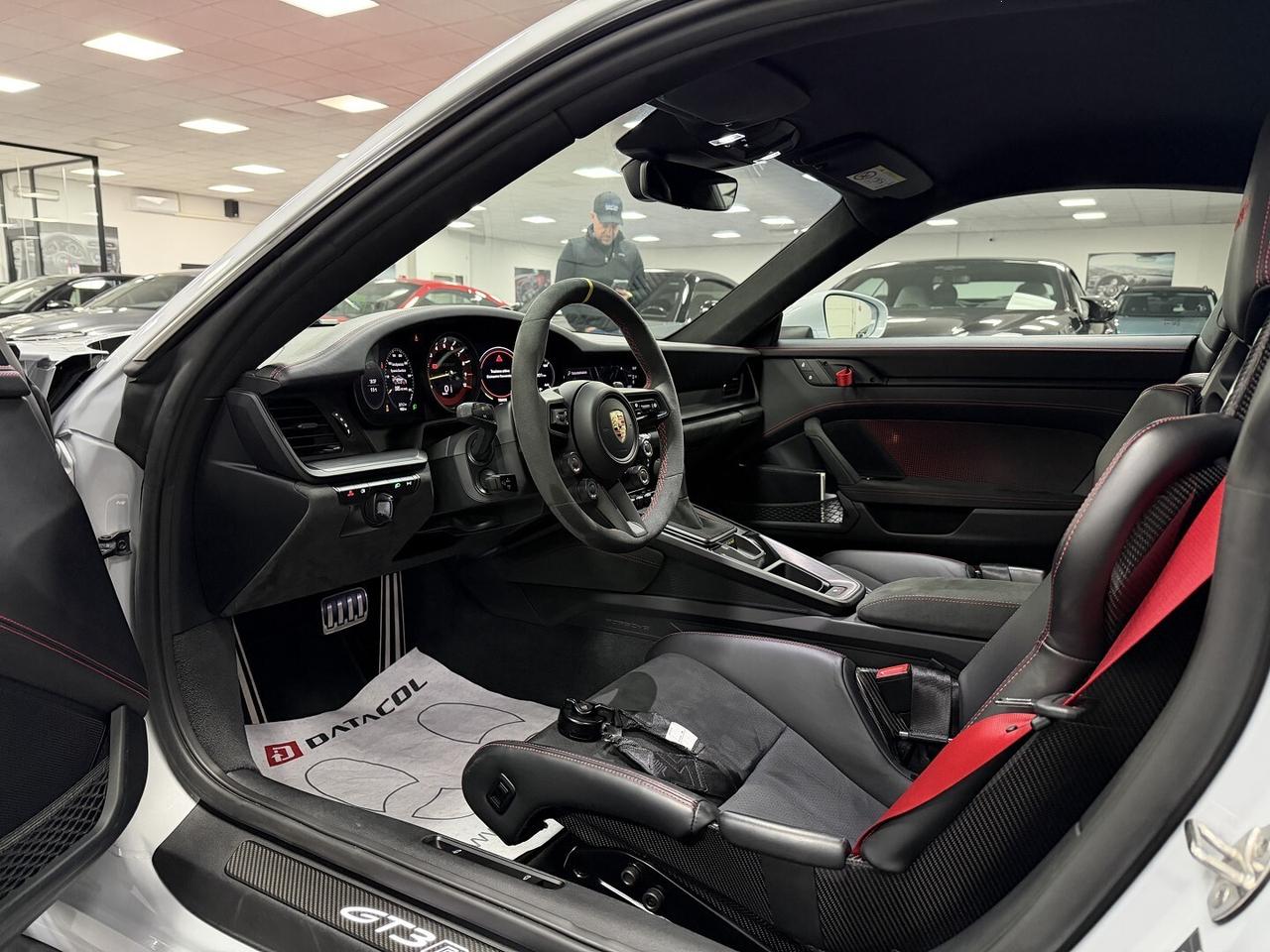 Porsche 911 992 Coupe 4.0 GT3 RS auto