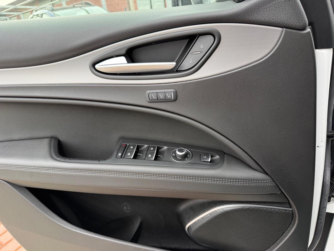 Alfa Romeo Stelvio 2.2 Turbodiesel 210 CV AT8 Q4 Veloce