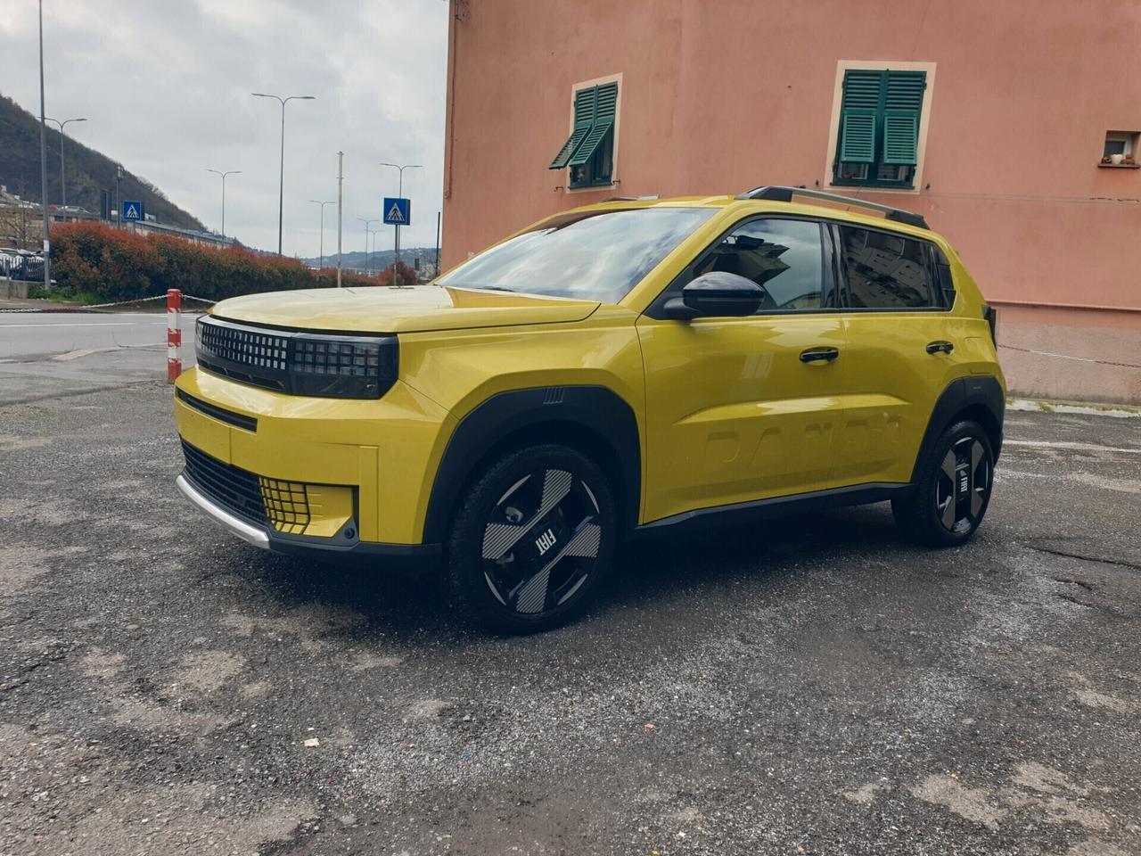 Fiat Grande Panda 1.2 Hybrid 110 CV S&S La Prima