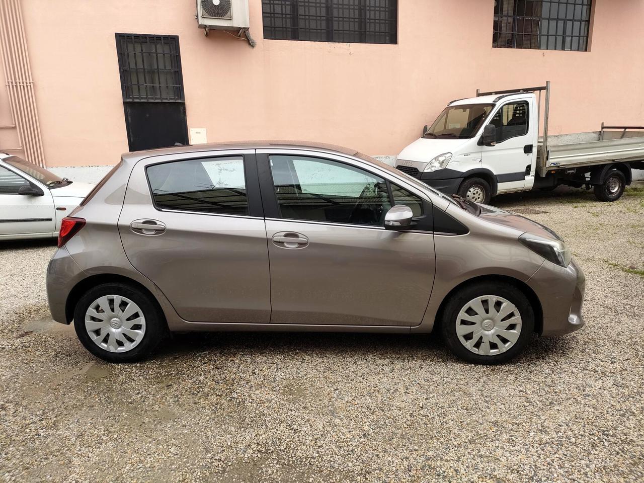 Toyota Yaris 1.4 D-4D 5p. Lounge Euro 6
