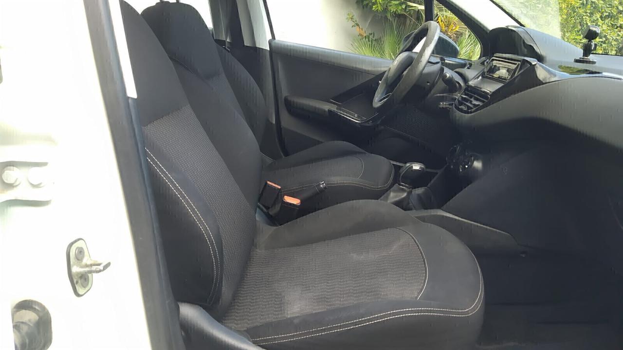 Peugeot 208 PureTech 82 5 porte Access