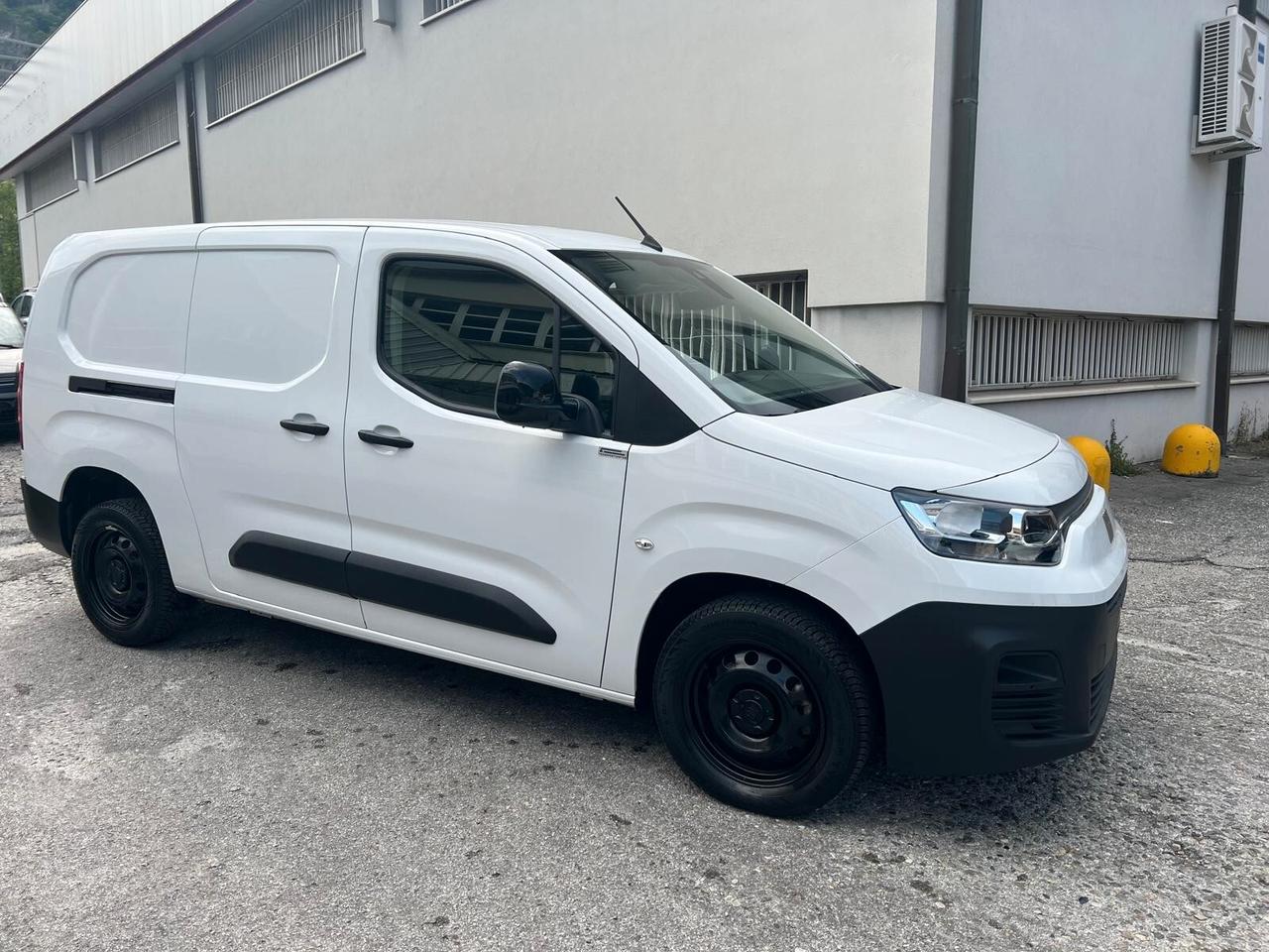 Fiat Doblo Doblò 1.5 BlueHdi 130CV AT8 L2H1 Doppia Porta