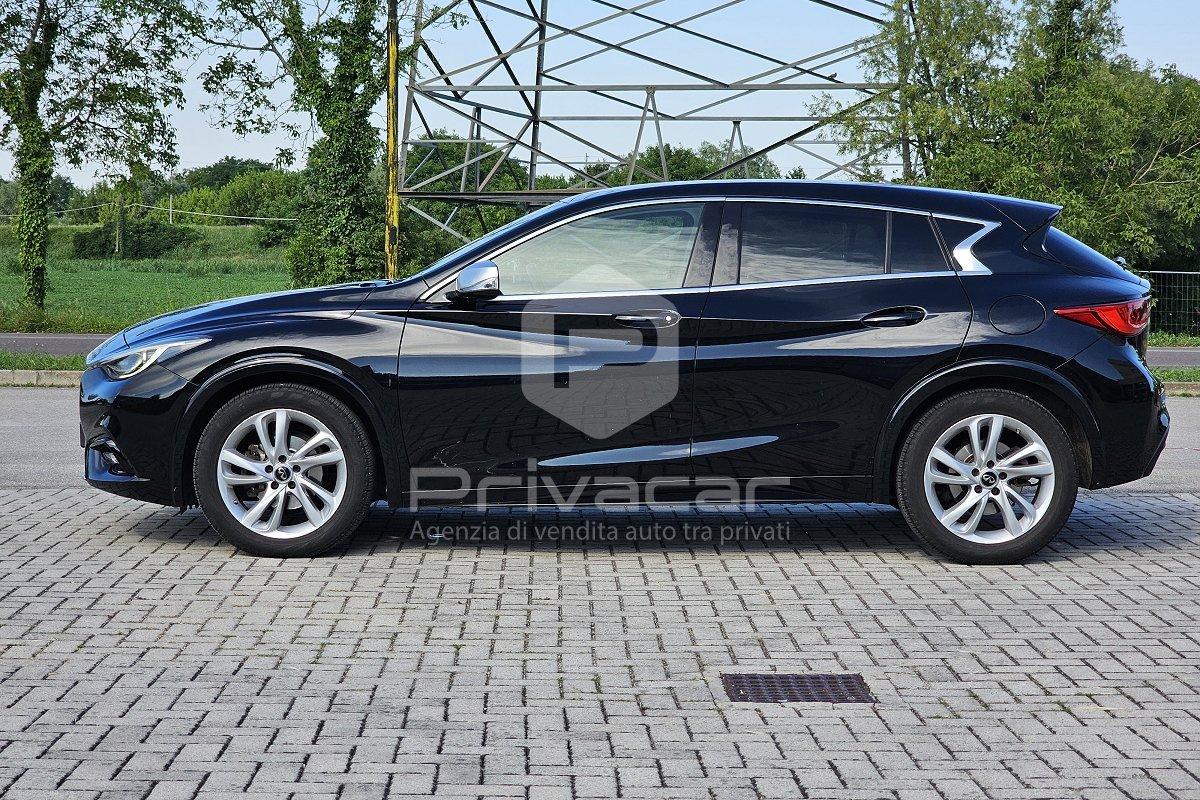 INFINITI Q30 1.5 diesel DCT Business Executive