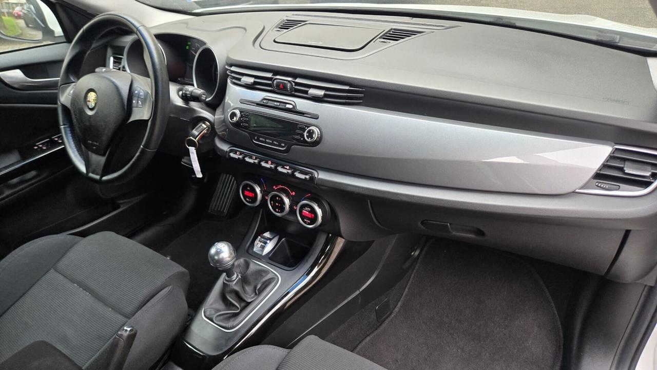 Alfa Romeo Giulietta 1.6 JTDm-2 105 CV Exclusive
