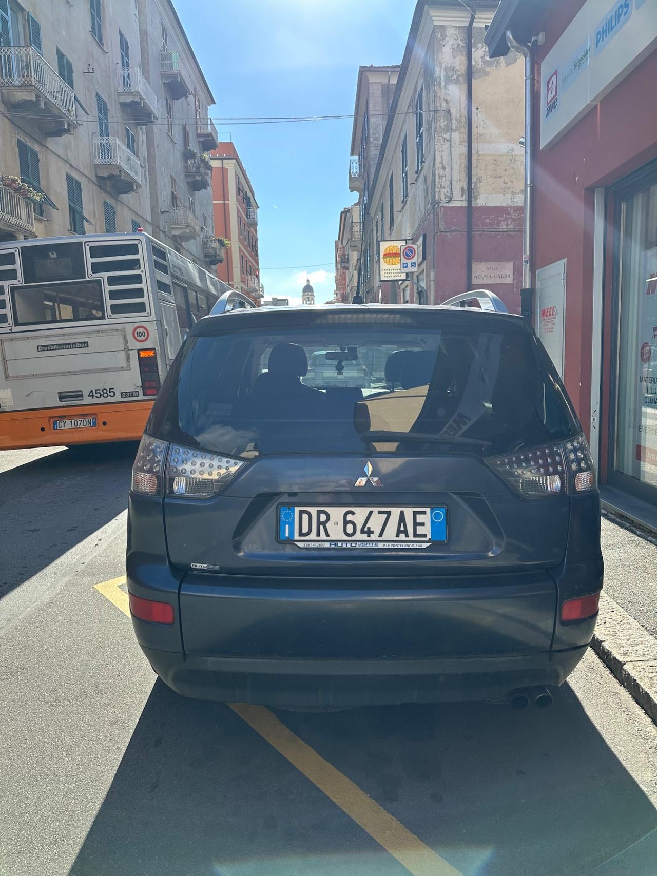 Mitsubishi Outlander 2.2 DI-D Instyle 7 p.ti DPF