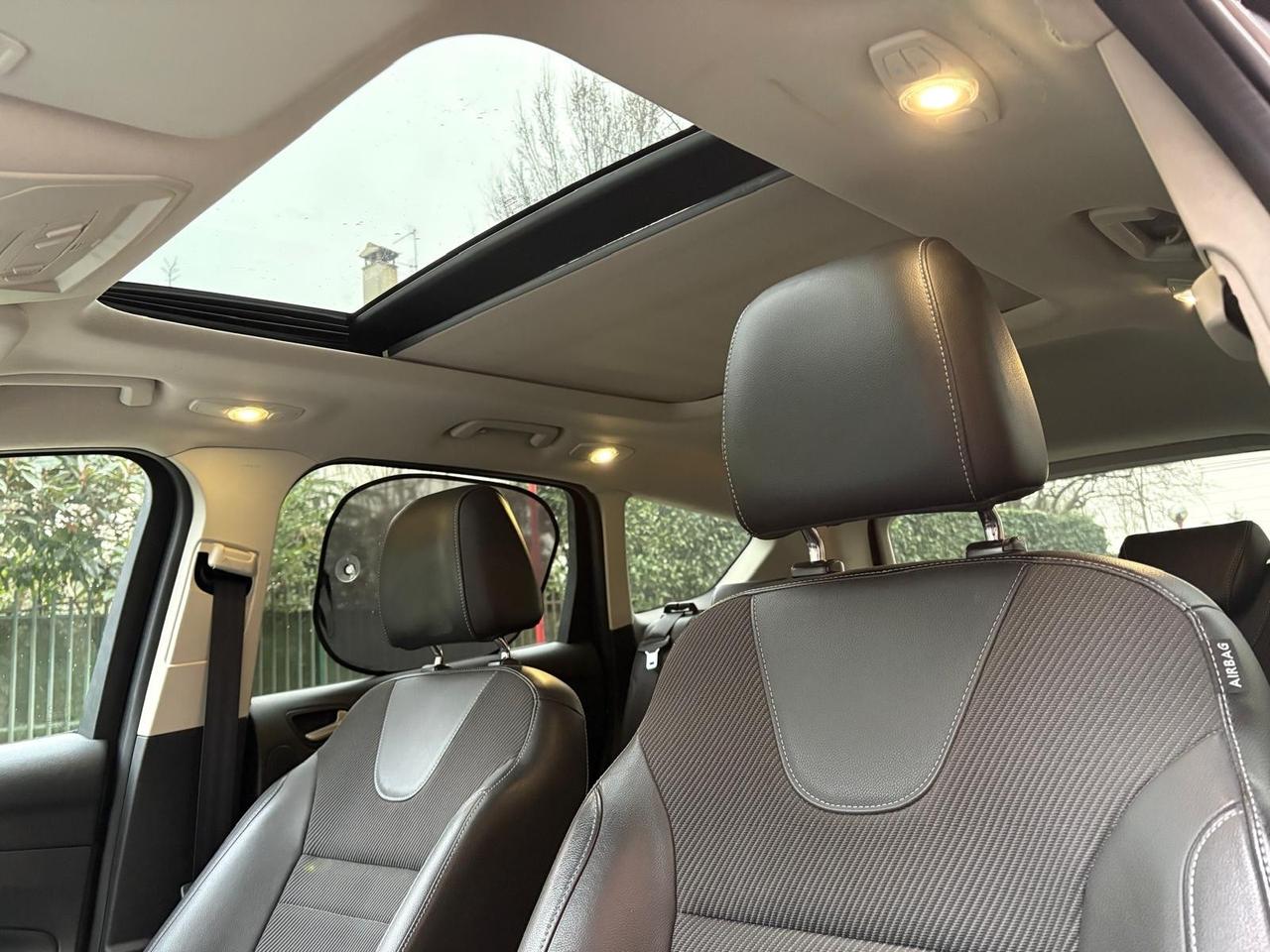 Ford Kuga 2.0 TDCI 140 CV 4WD Powershift Business