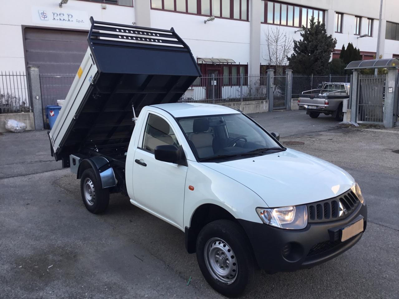 Mitsubishi L200 2.5 DI-D/136CV Single Cab cassone ribaltabile