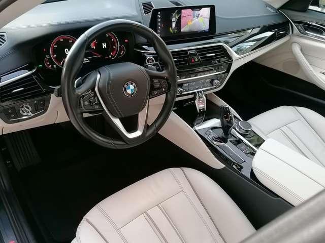 BMW 520 520d Touring Luxury FULL-LED - DIGITAL KEY