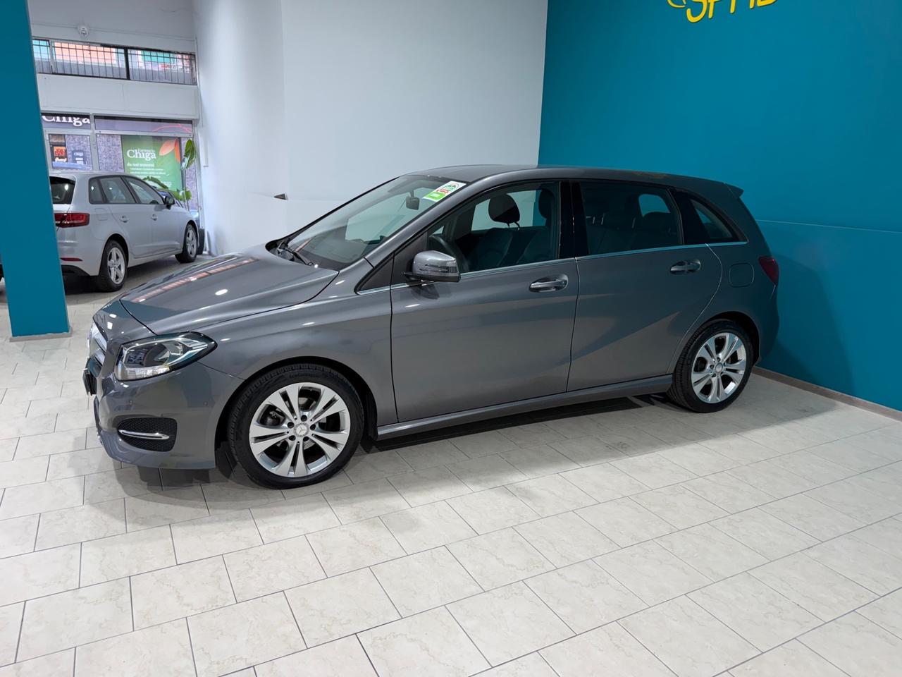 MERCEDES CLASSE B 2015 SPORT *AUTOMATICO