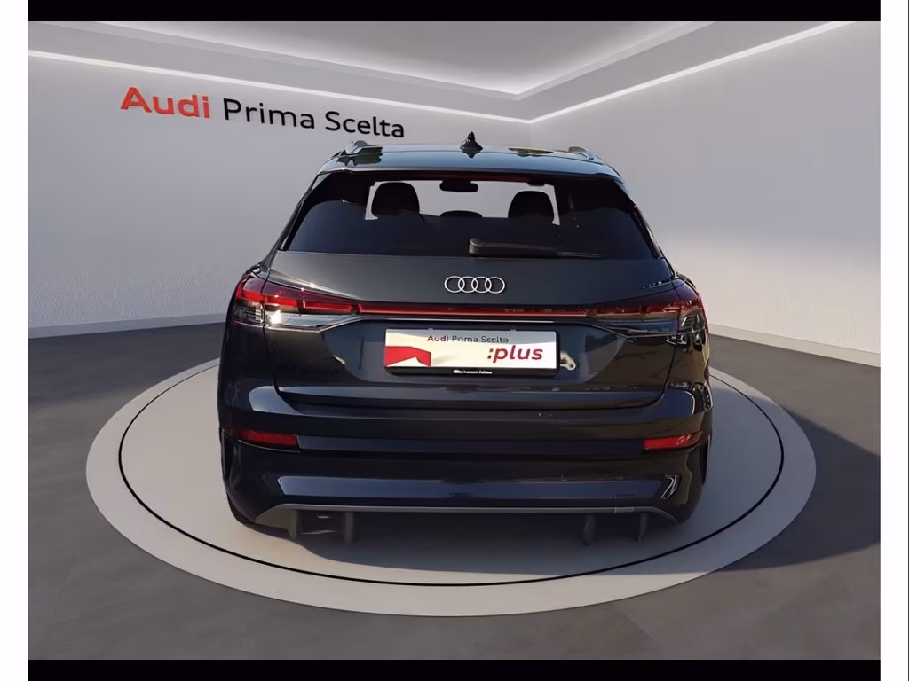 AUDI Q4 e-tron custom edition 204cv del 2026