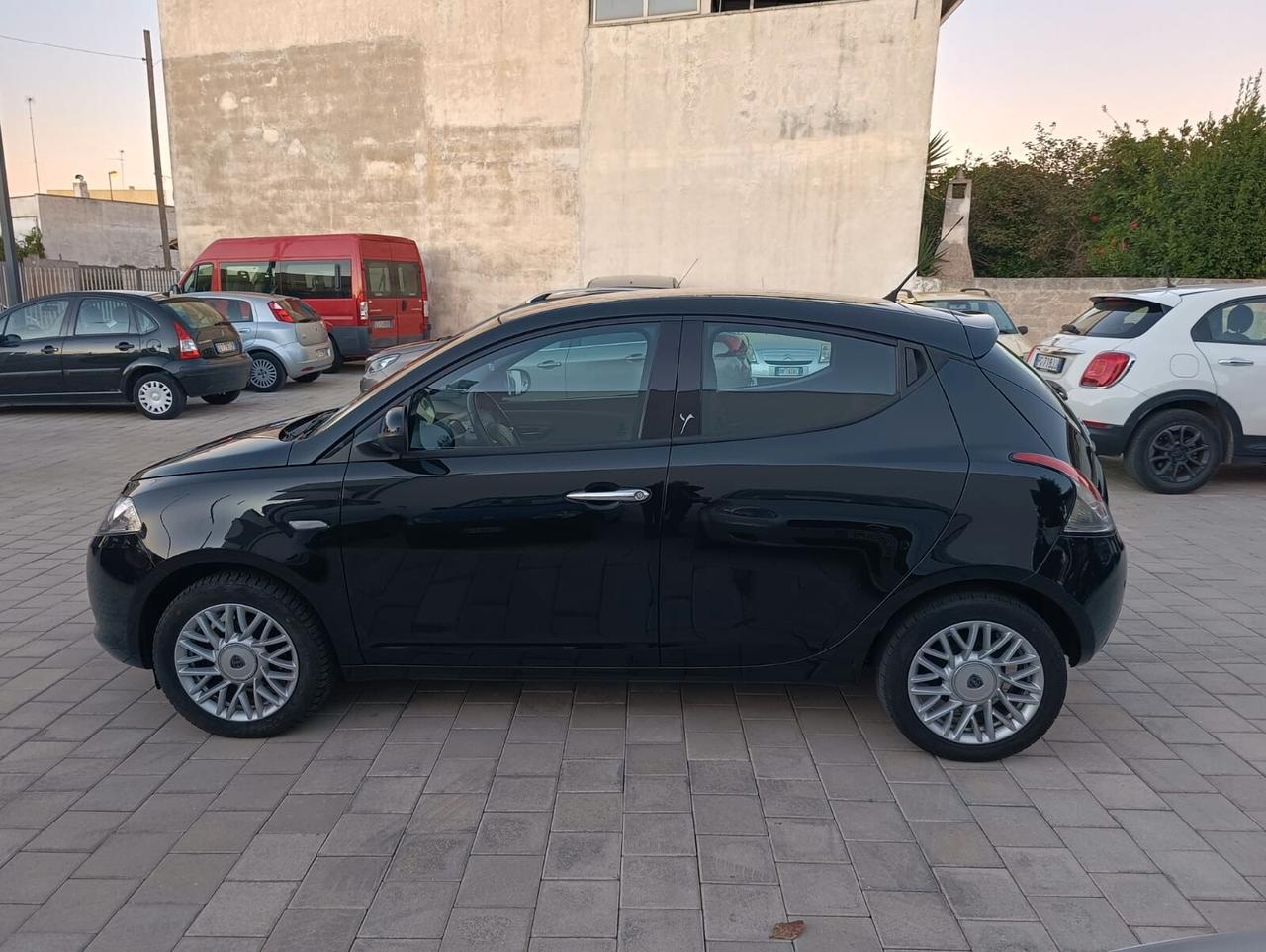 Lancia Ypsilon 1.2 Gold - anno 2015