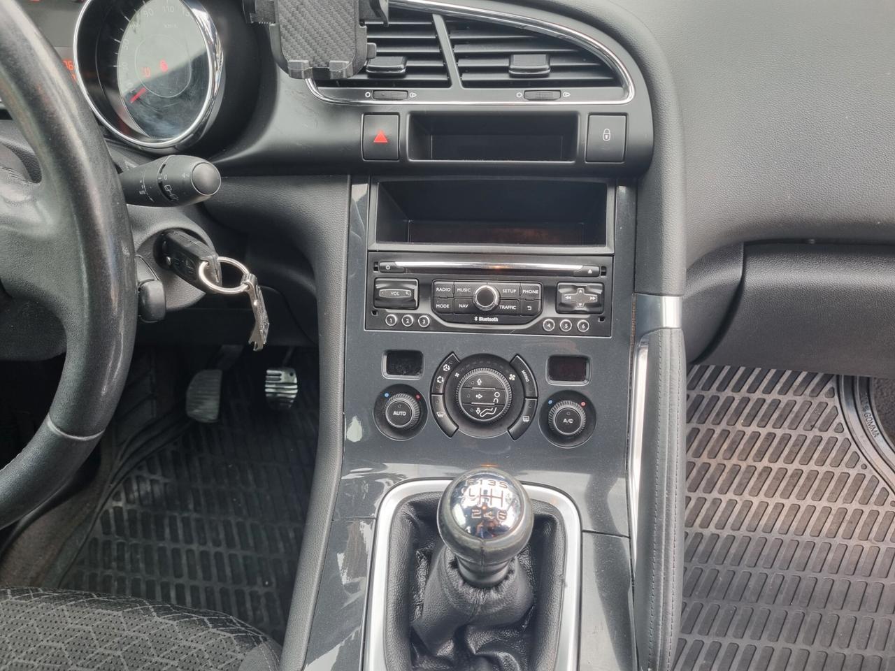 Peugeot 3008 1.6 HDi 115CV Business - 2015