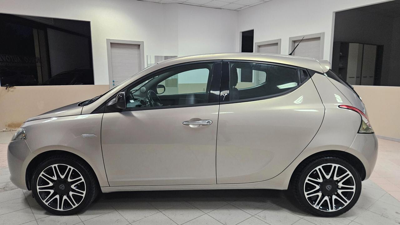 Lancia Ypsilon 1.3 MJT 16V 95 CV 5 porte S&S Gold