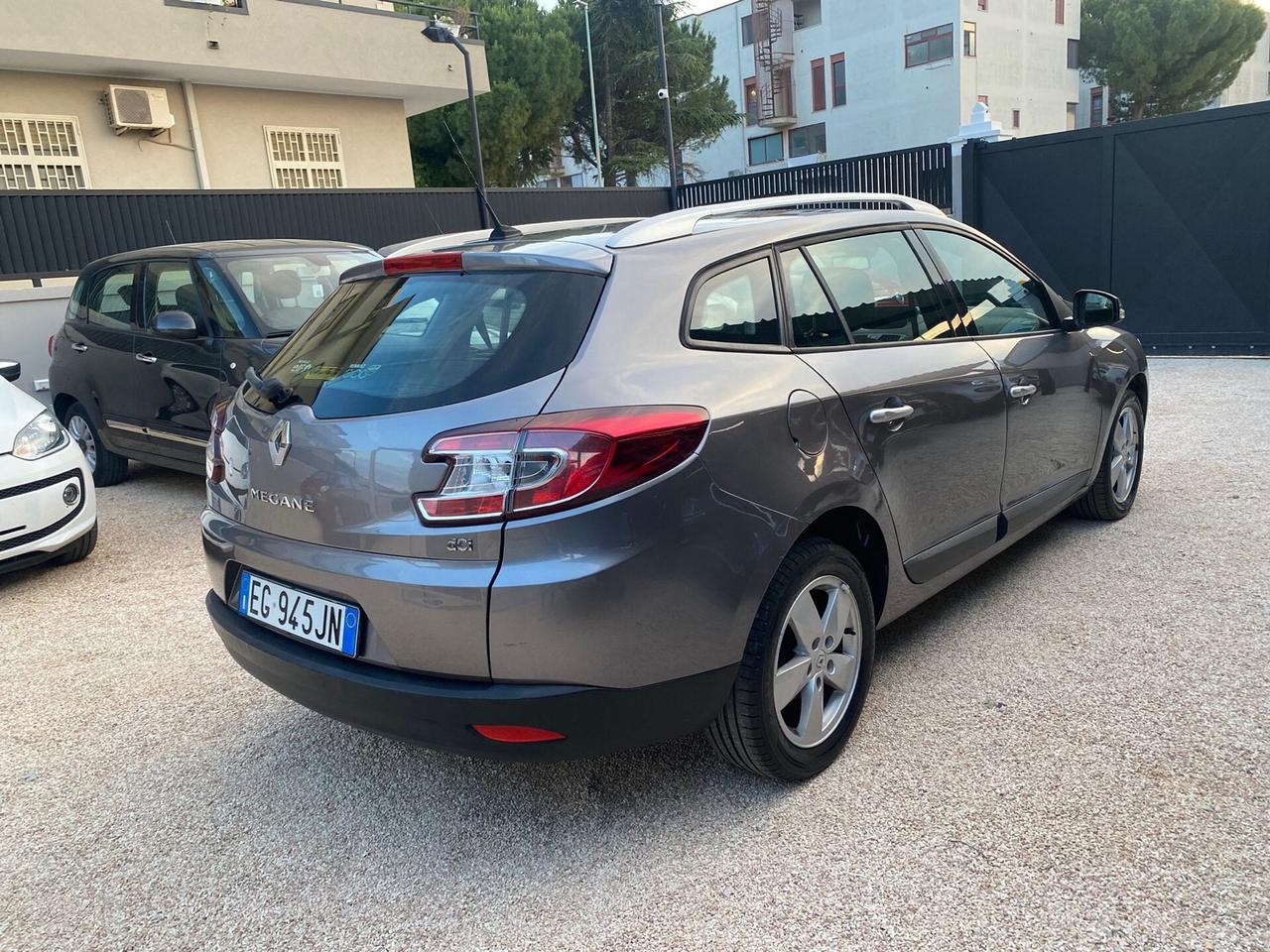 Renault Megane Mégane 1.5 dCi 110CV SporTour Attractive