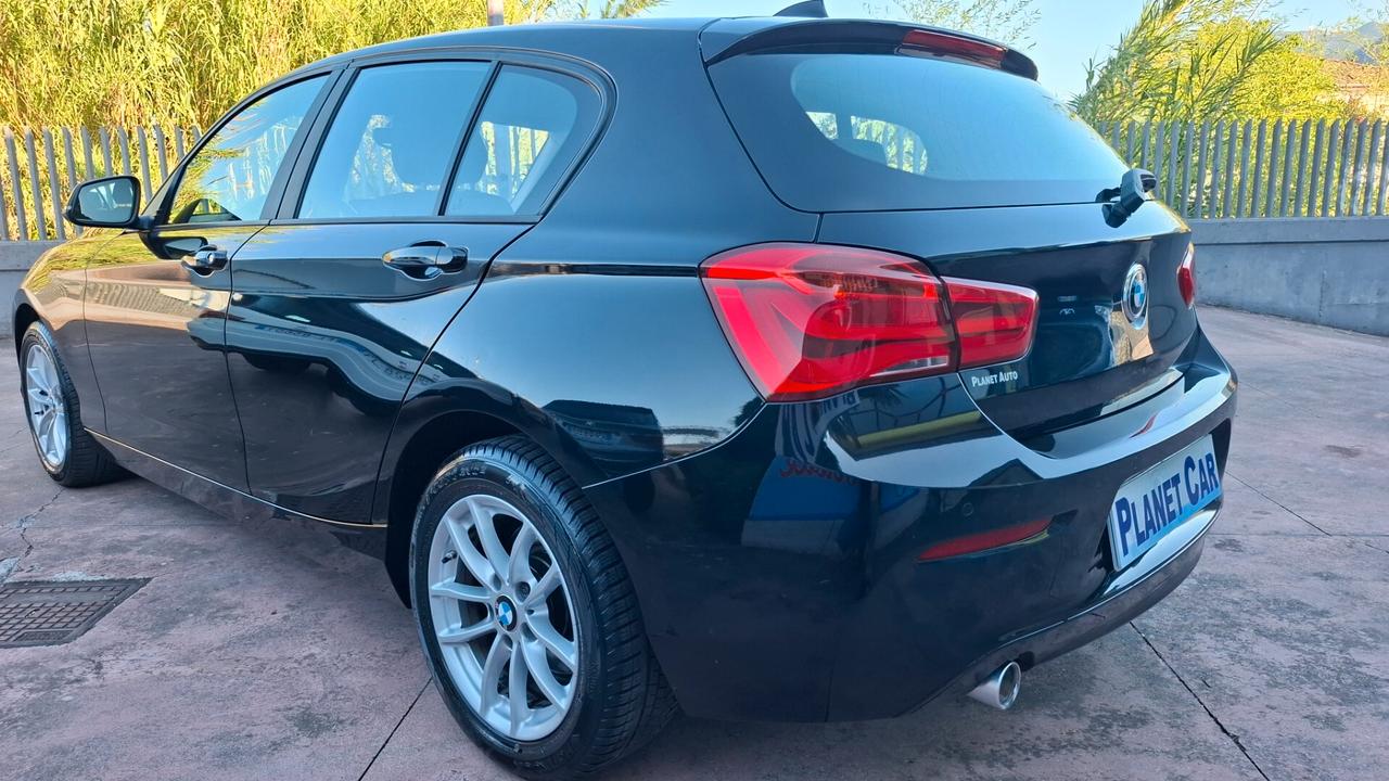 Bmw 116 116d 5p. Urban UNICO PROPRIETARIO--PER NEOPATENTATI
