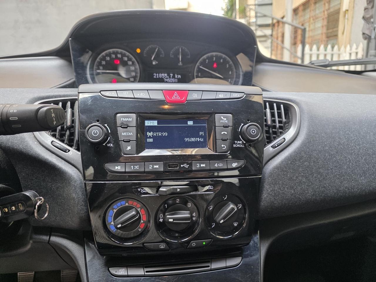 LANCIA YPSILON 1.2 - GARANZIA 12 MESI INCLUSA