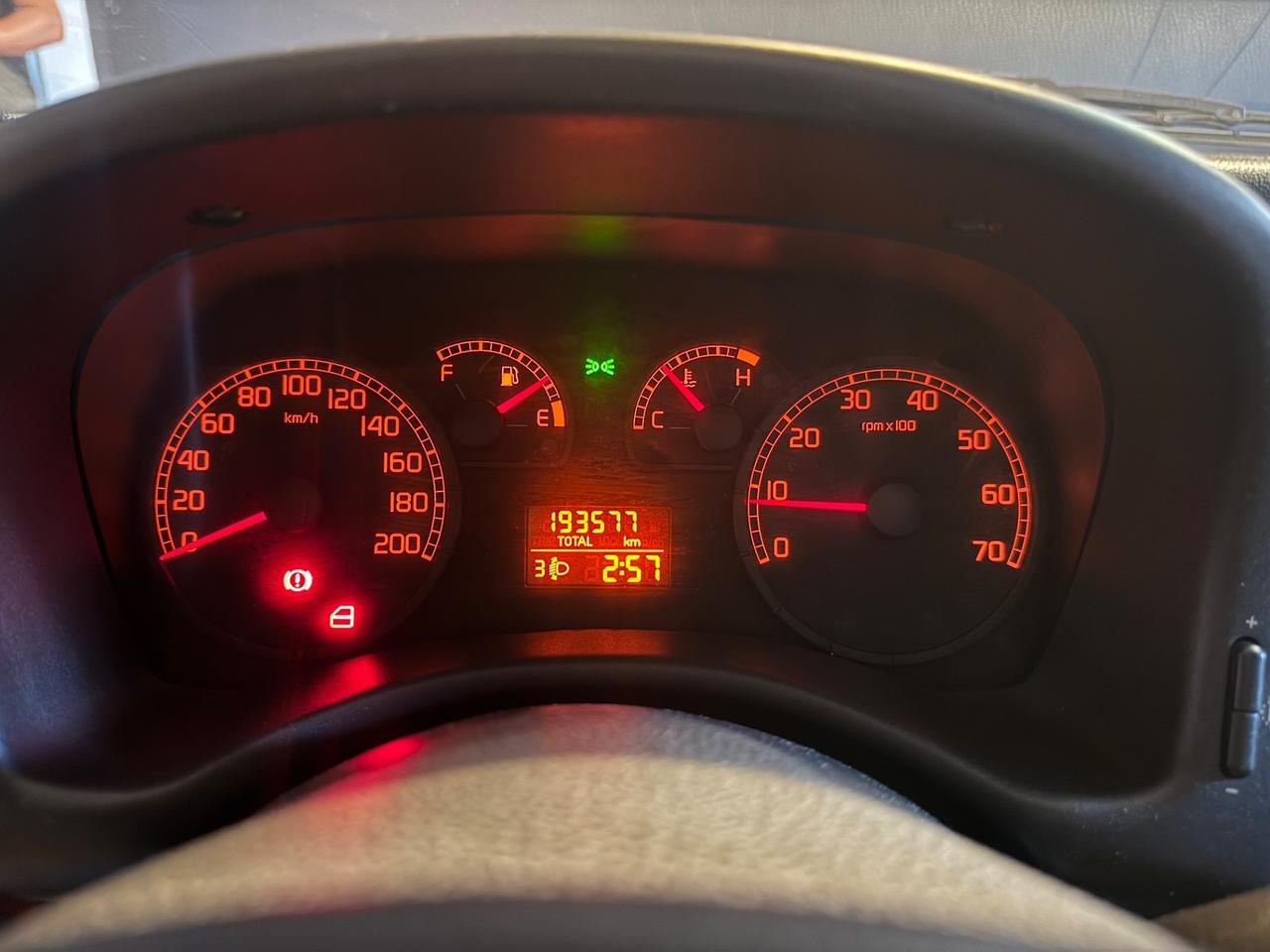 Fiat Punto 1.2i cat 5 porte Verve 60CV X Neopatentati