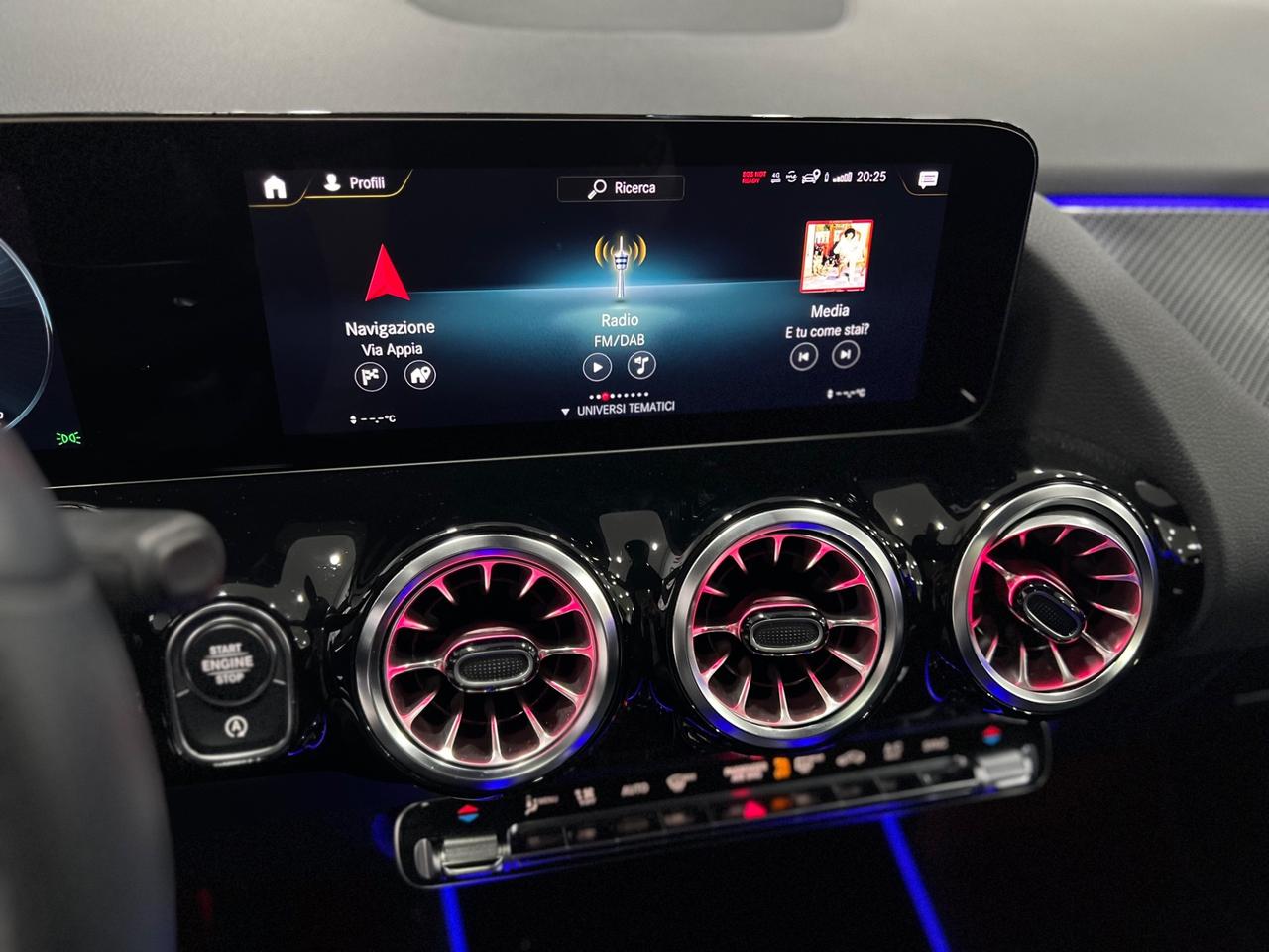 Mercedes Benz GLA 200d Aut. Premium AMG 150 cv